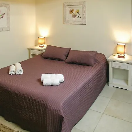 Сasa de vacaciones Lovely In St Aubin De Cadelech *
